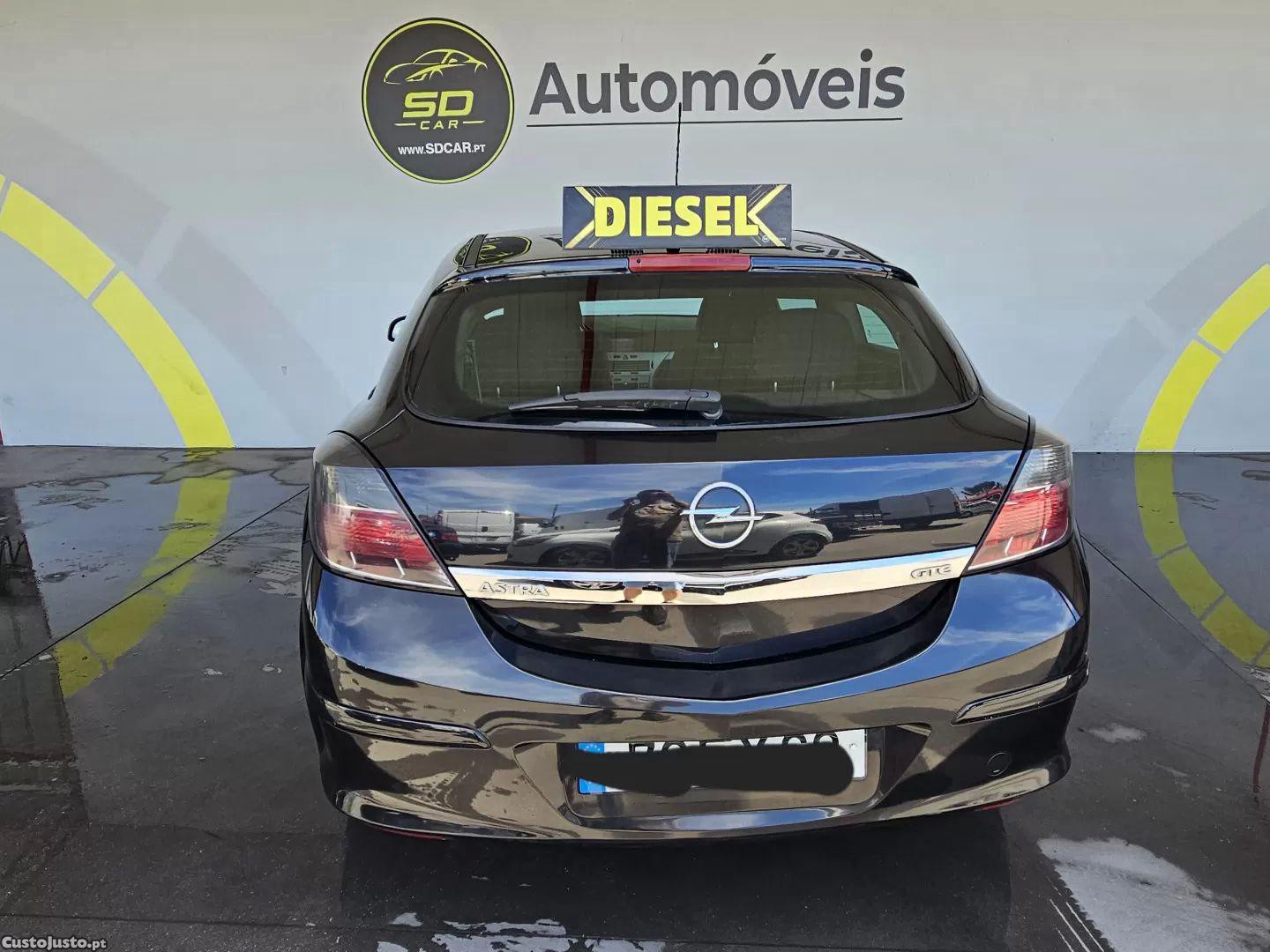 Opel 1204 1.3 cdti — fotografia 5