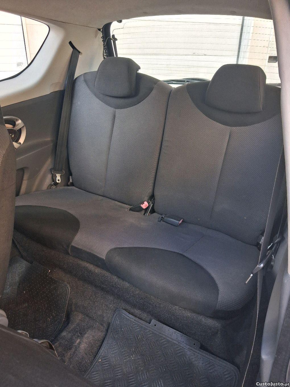 Toyota Aygo 1.0 V-vti+AC 2008 — fotografia 9