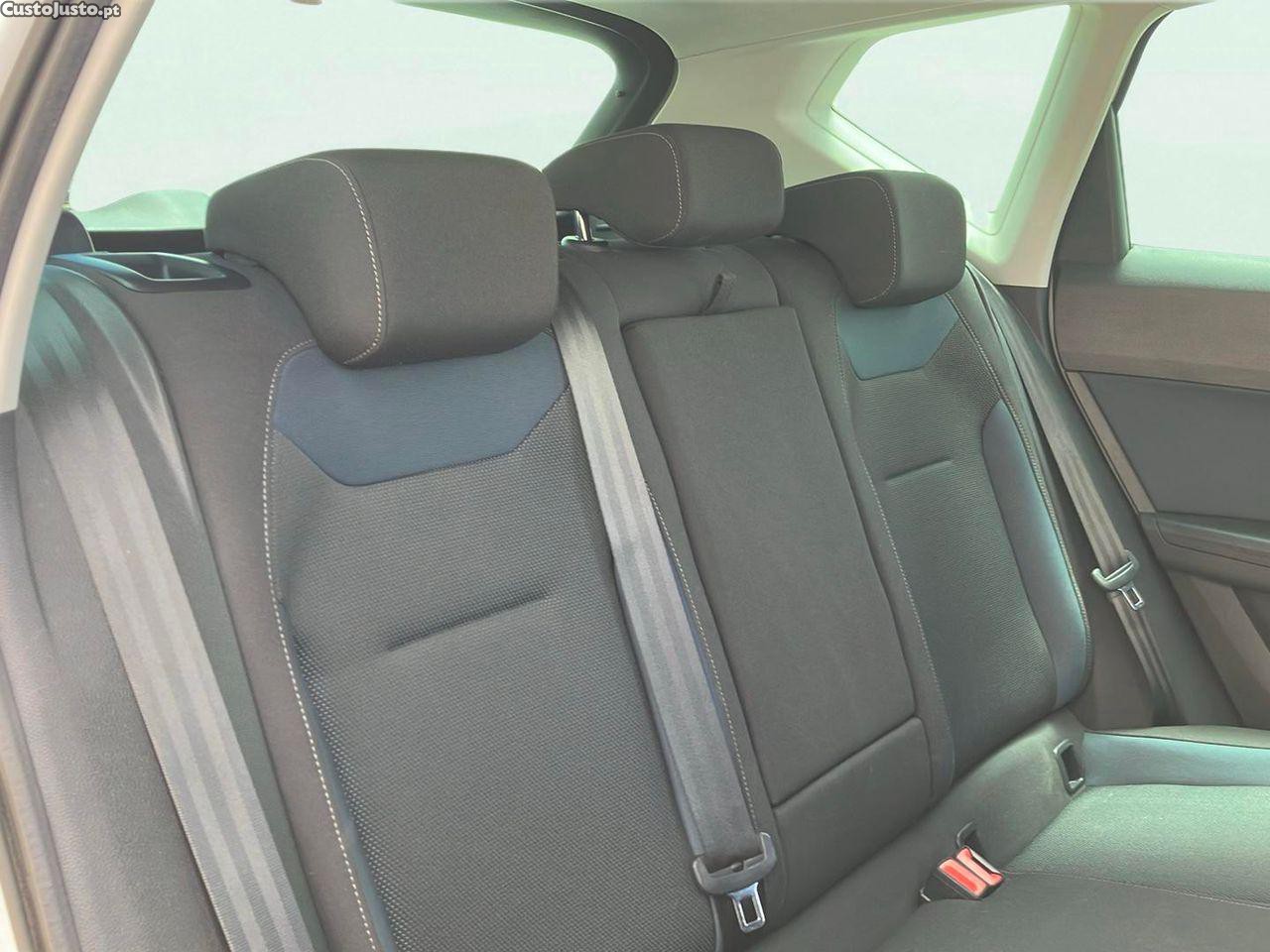 SEAT Ateca 1.0 TSI Style — fotografia 3