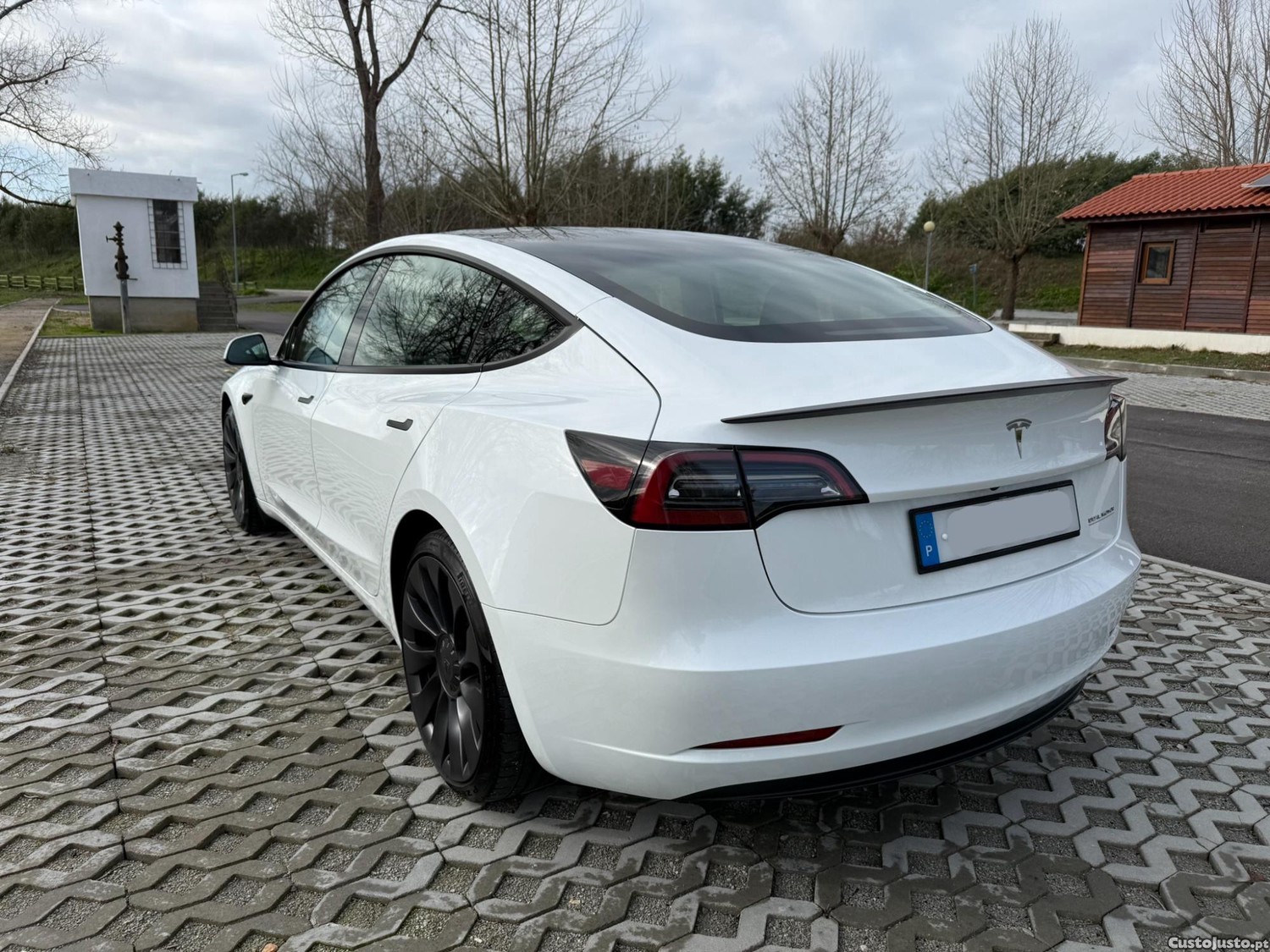 Tesla Model 3 Performance Dual Motor 534cv — fotografia 2