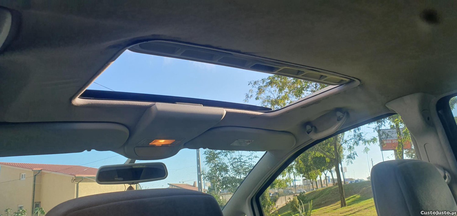 Ford Galaxy 1.9 Tdi 115cv 7 Lugares — fotografia 3