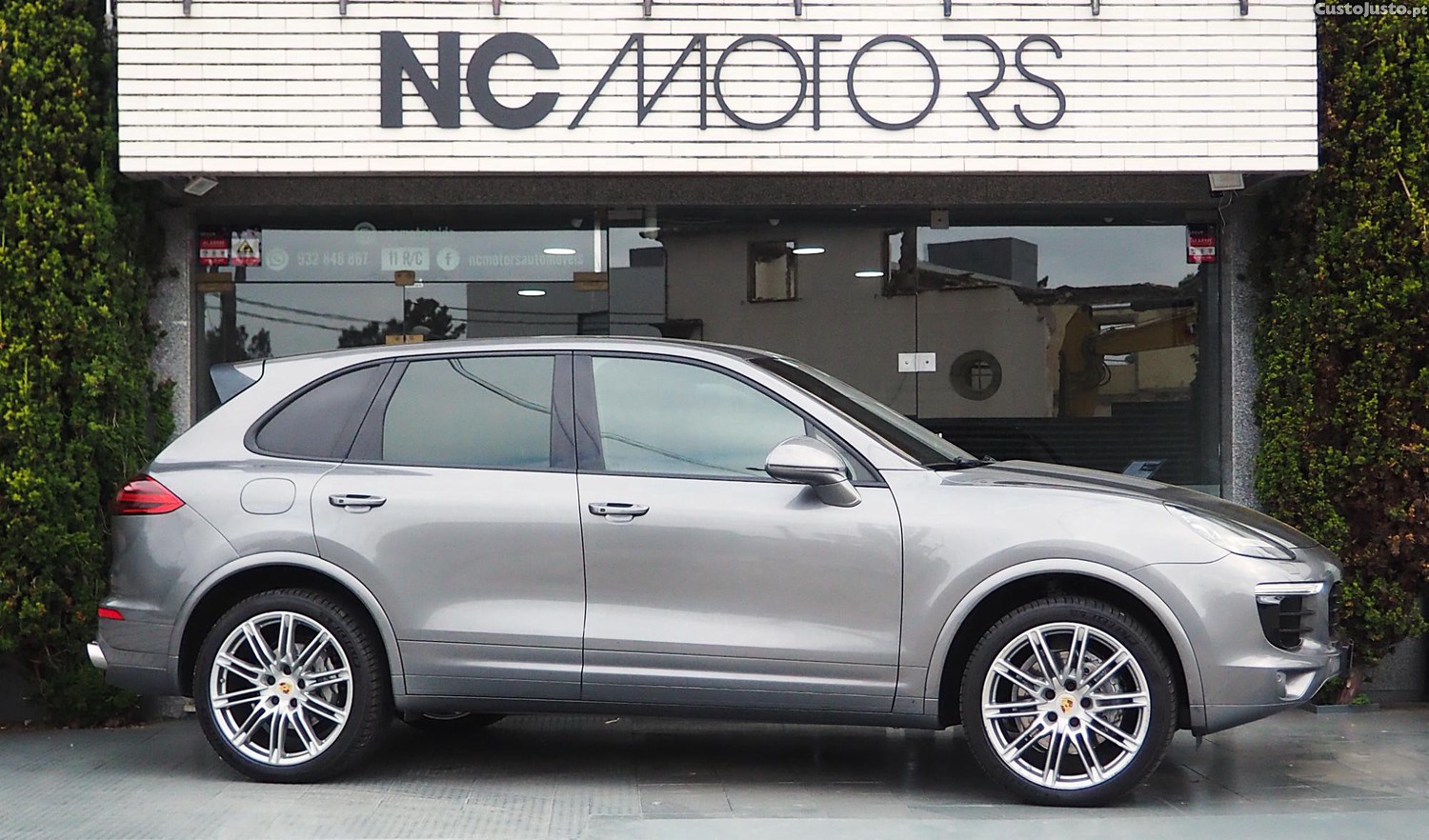 Porsche Cayenne S Diesel 4.2 V8 385 CV — fotografia 8