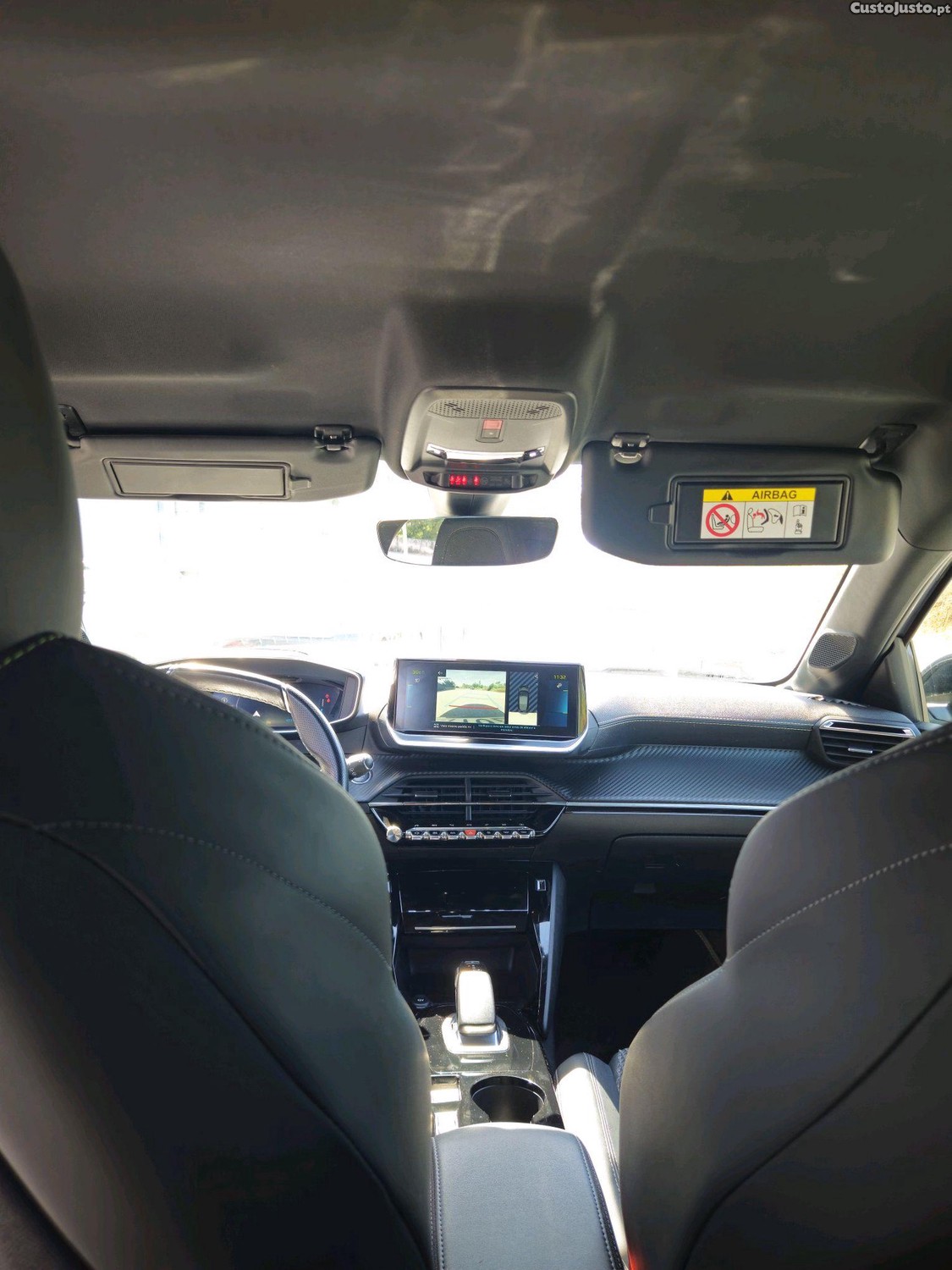 Peugeot e-208 gt-line — fotografia 2