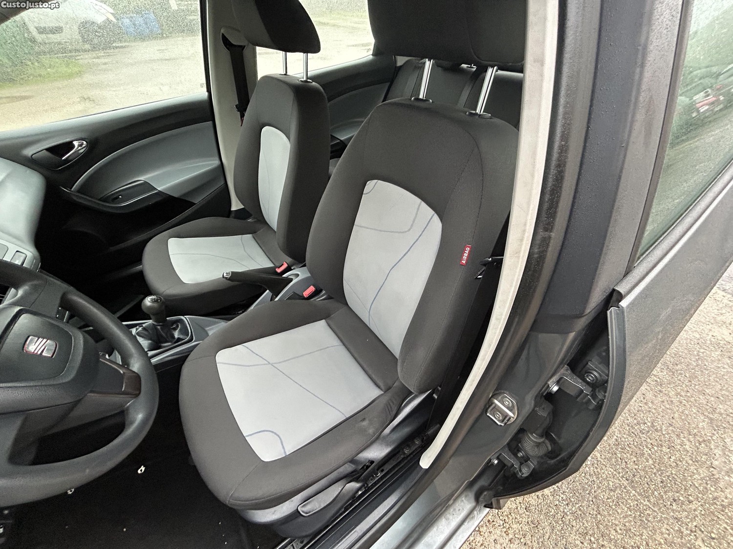 SEAT Ibiza 1.2 Tdi — fotografia 5