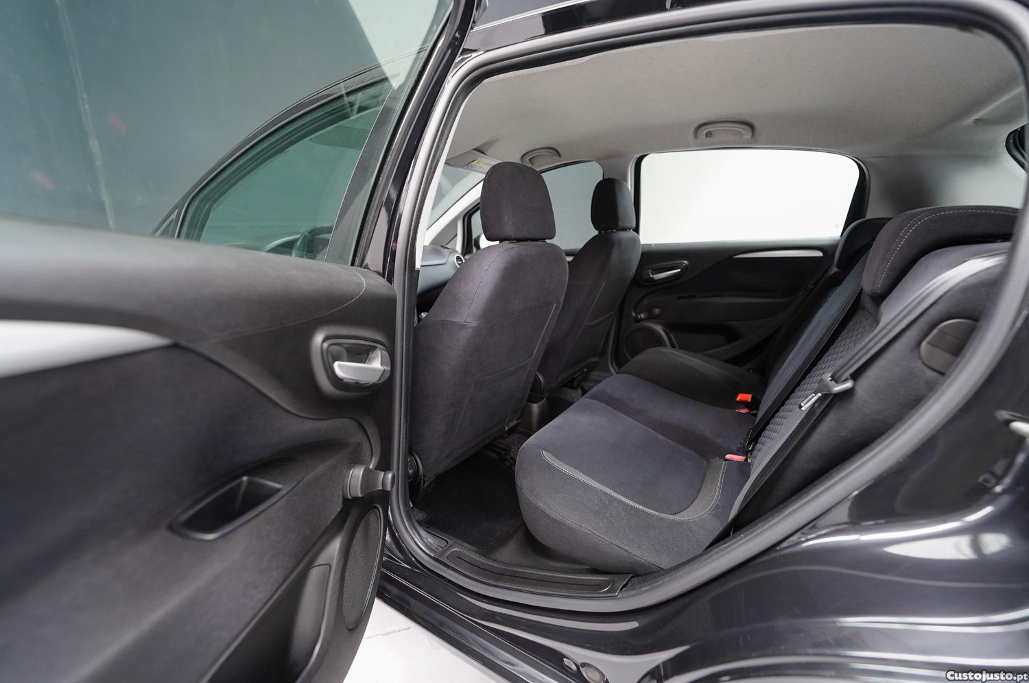 Fiat Punto 1.3 M-Jet Lounge S&S — fotografia 7