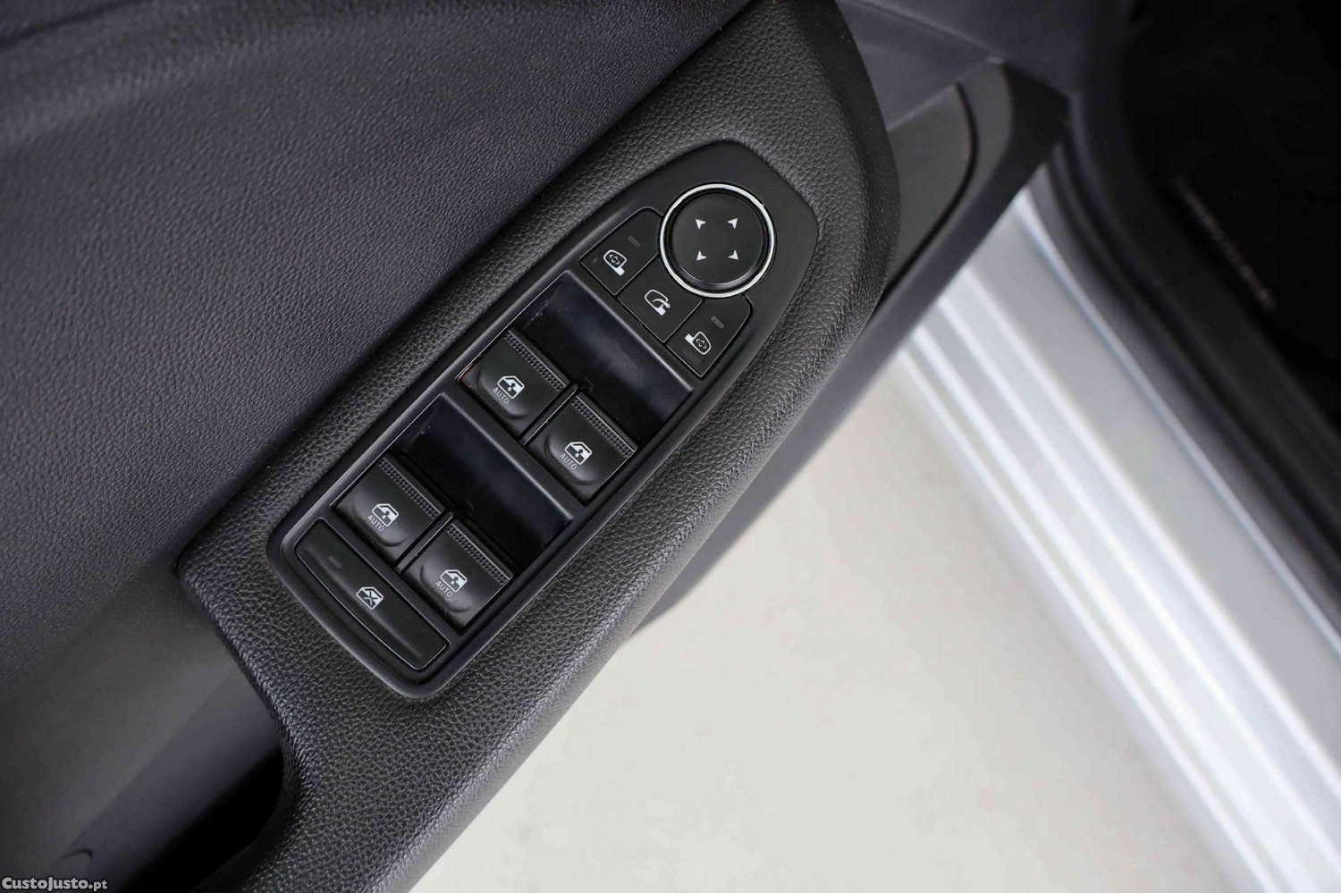 Renault Clio 1.0 TCe Evolution Bi-Fuel — fotografia 20