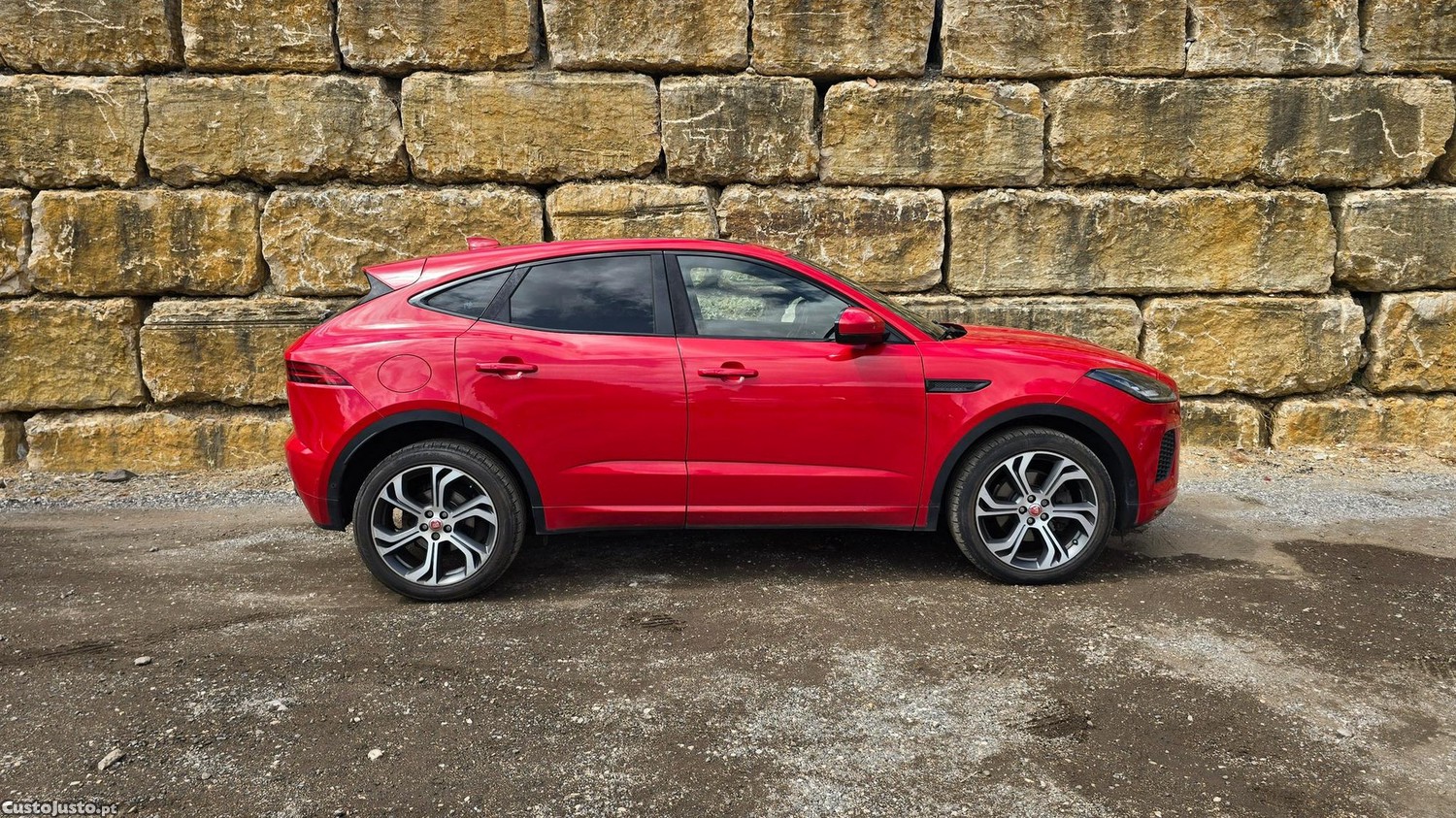 Jaguar E-Pace 2.0 R-Dynamic First Edition AWD Aut. — fotografia 27