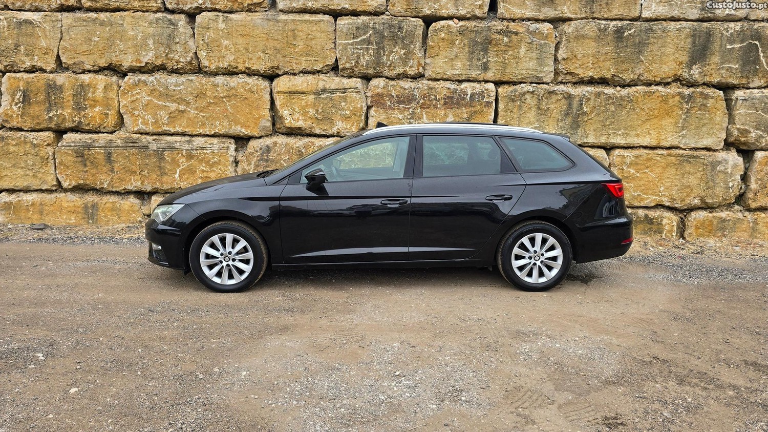 SEAT Leon 1.6 TDI Style — fotografia 28