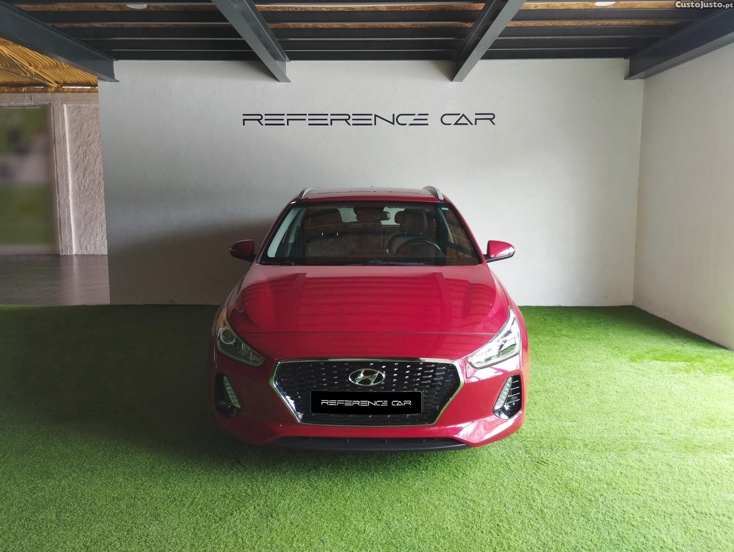 Hyundai i30 1.6 CRDI SW Style — fotografia 10