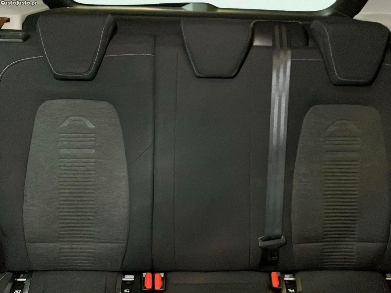Ford Focus 1.0 EcoBoost Active X — fotografia 7