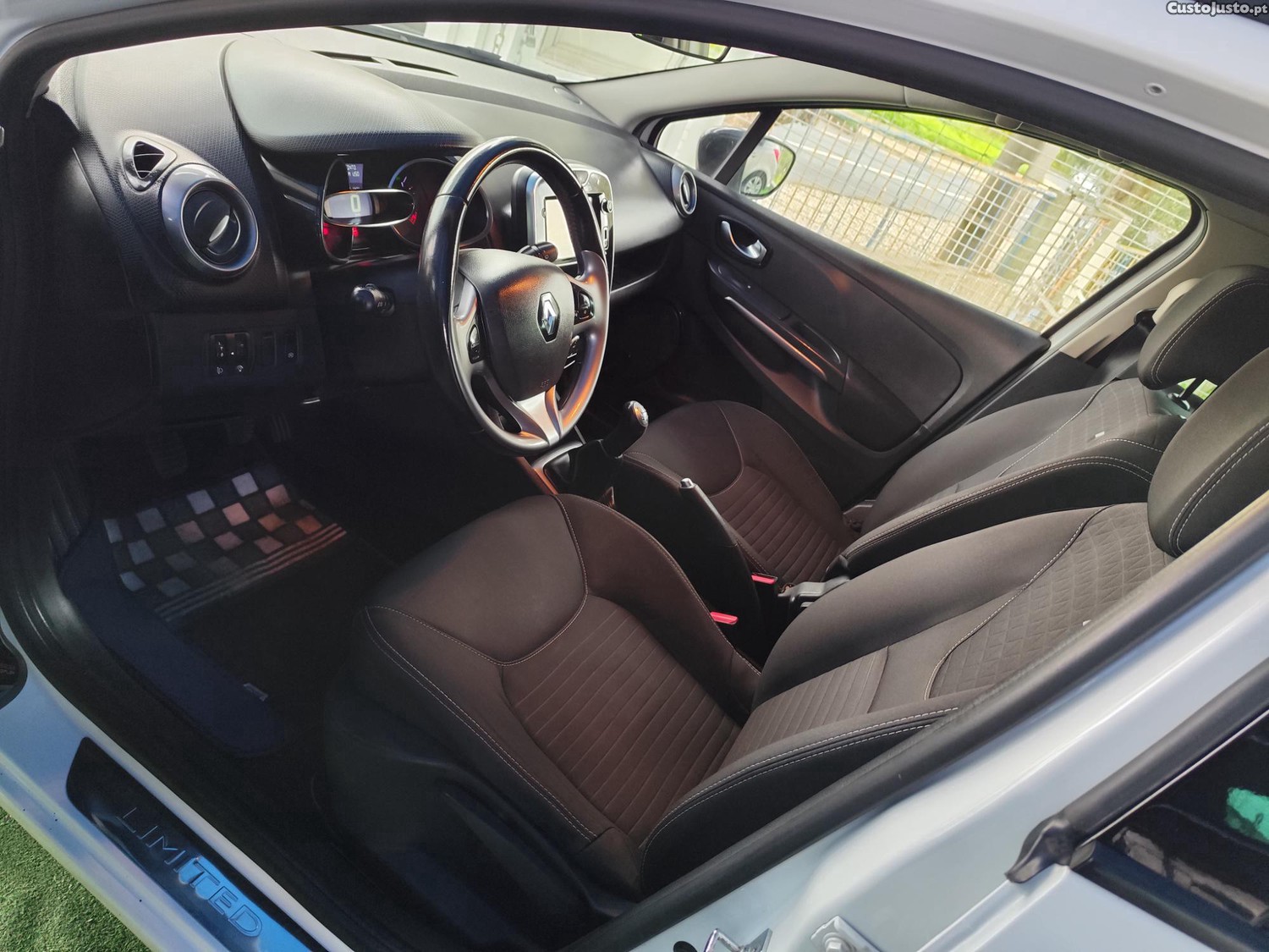 Renault Clio sport tourer — fotografia 5