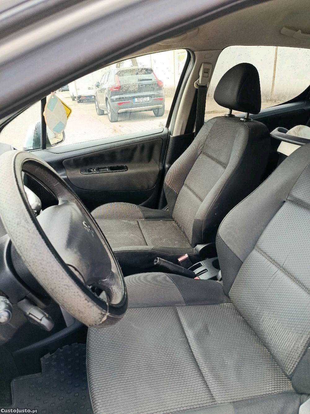 Peugeot 207 motor 1.4 hdi versão premuim — fotografia 5