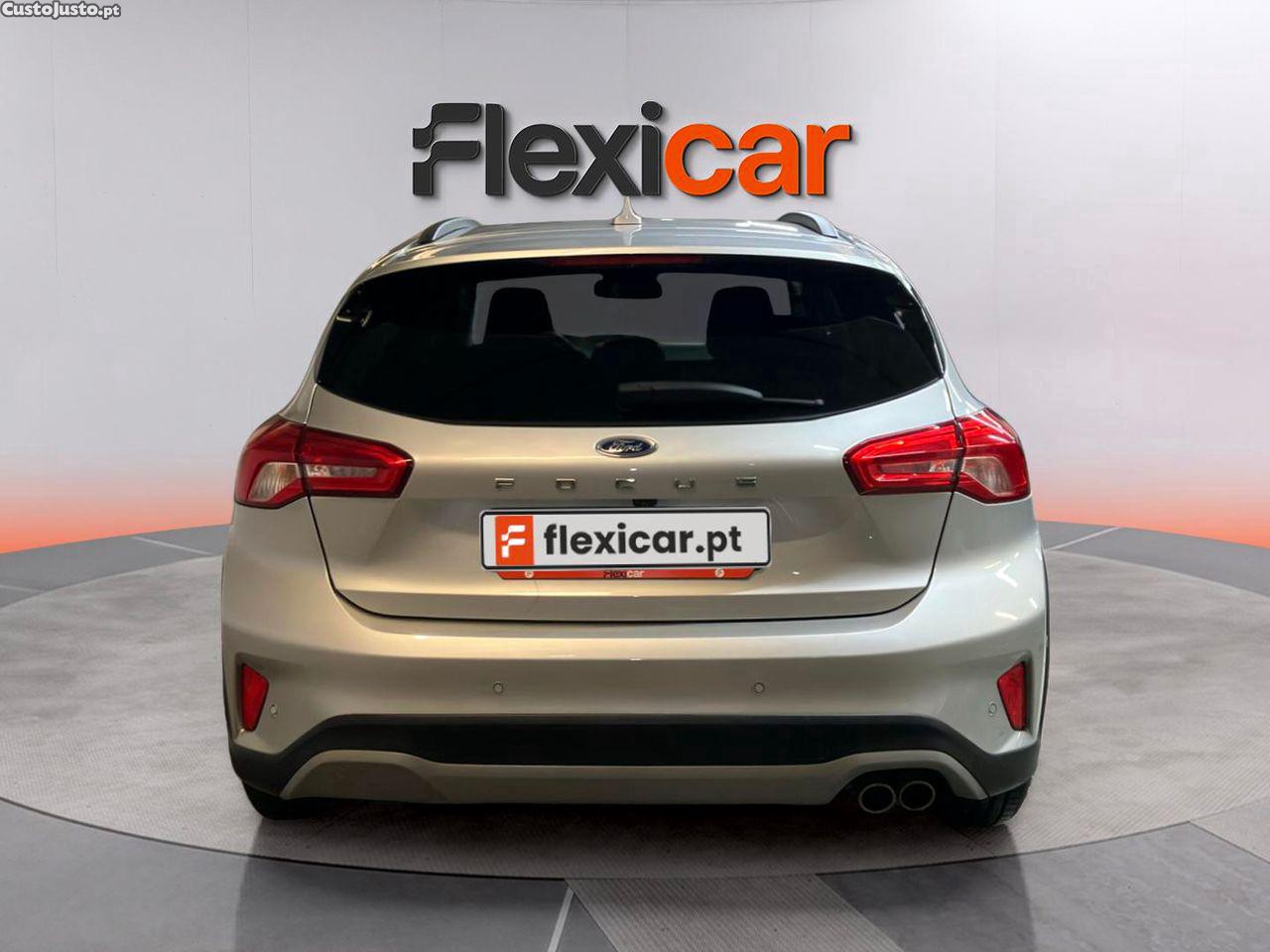 Ford Focus 1.0 EcoBoost Active X — fotografia 16