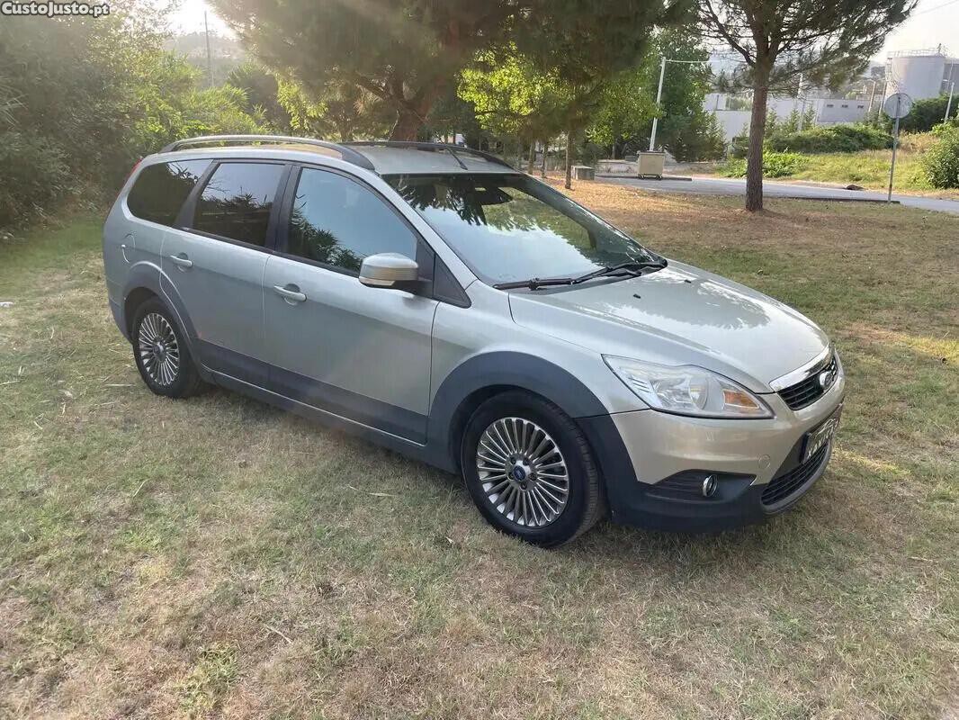 Ford Focus 1.6 TDCi DPF Titanium — fotografia 7