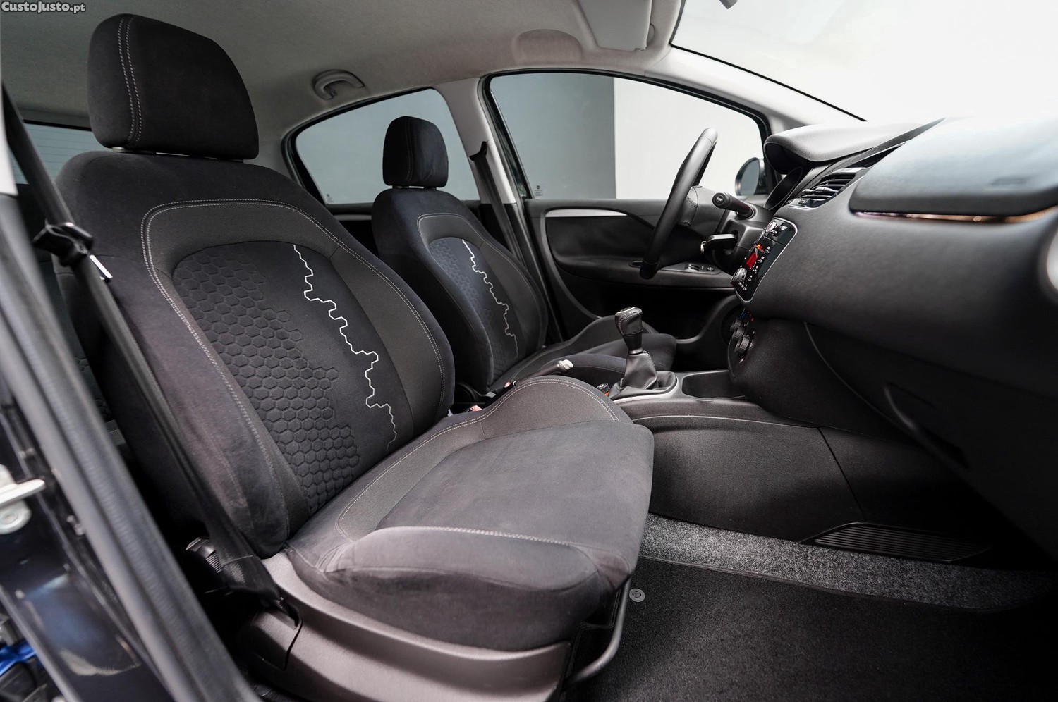 Fiat Punto 1.3 M-Jet Lounge S&S — fotografia 19