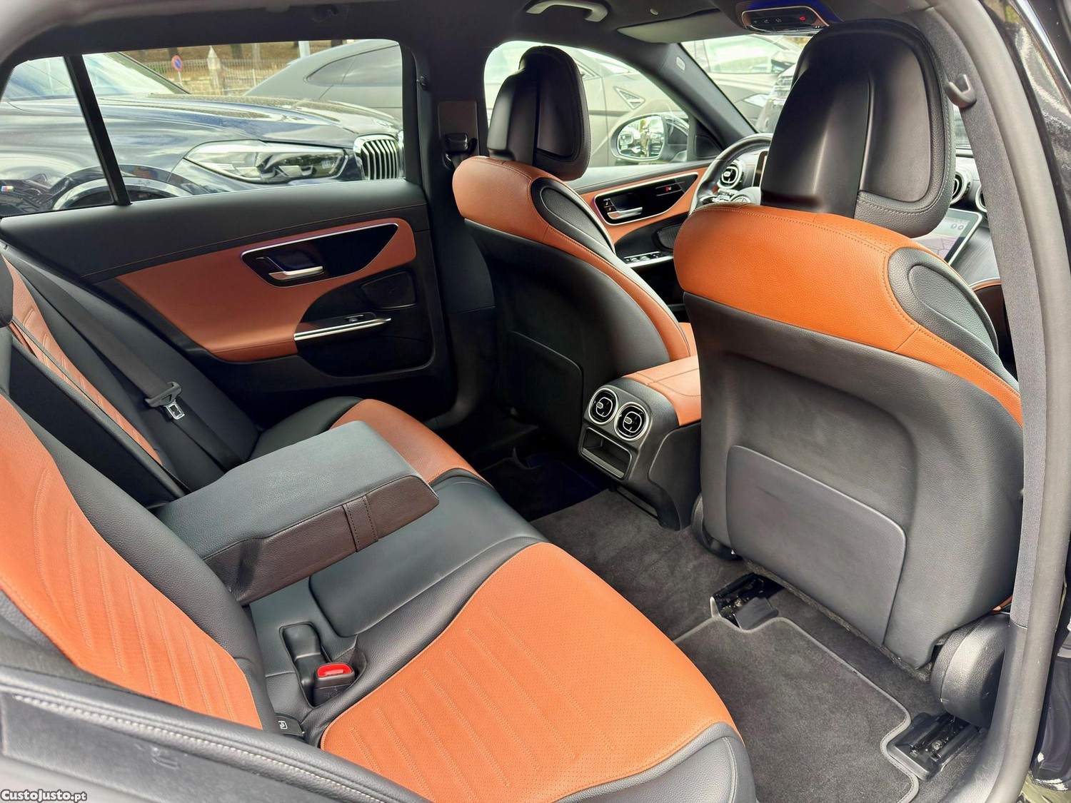 Mercedes-Benz C 300 d AMG Line — fotografia 7
