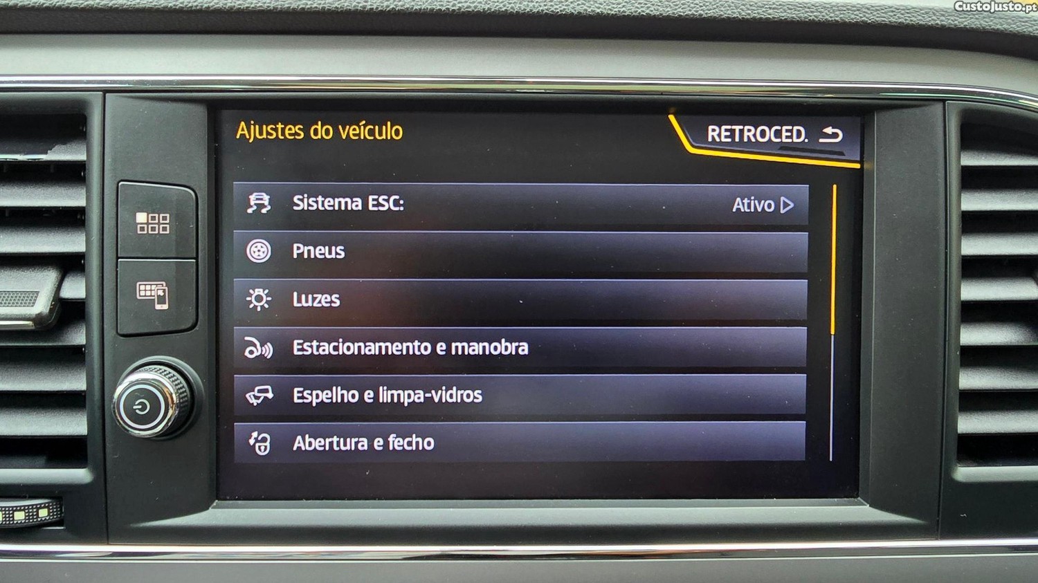 SEAT Leon 1.6 TDI Style — fotografia 5