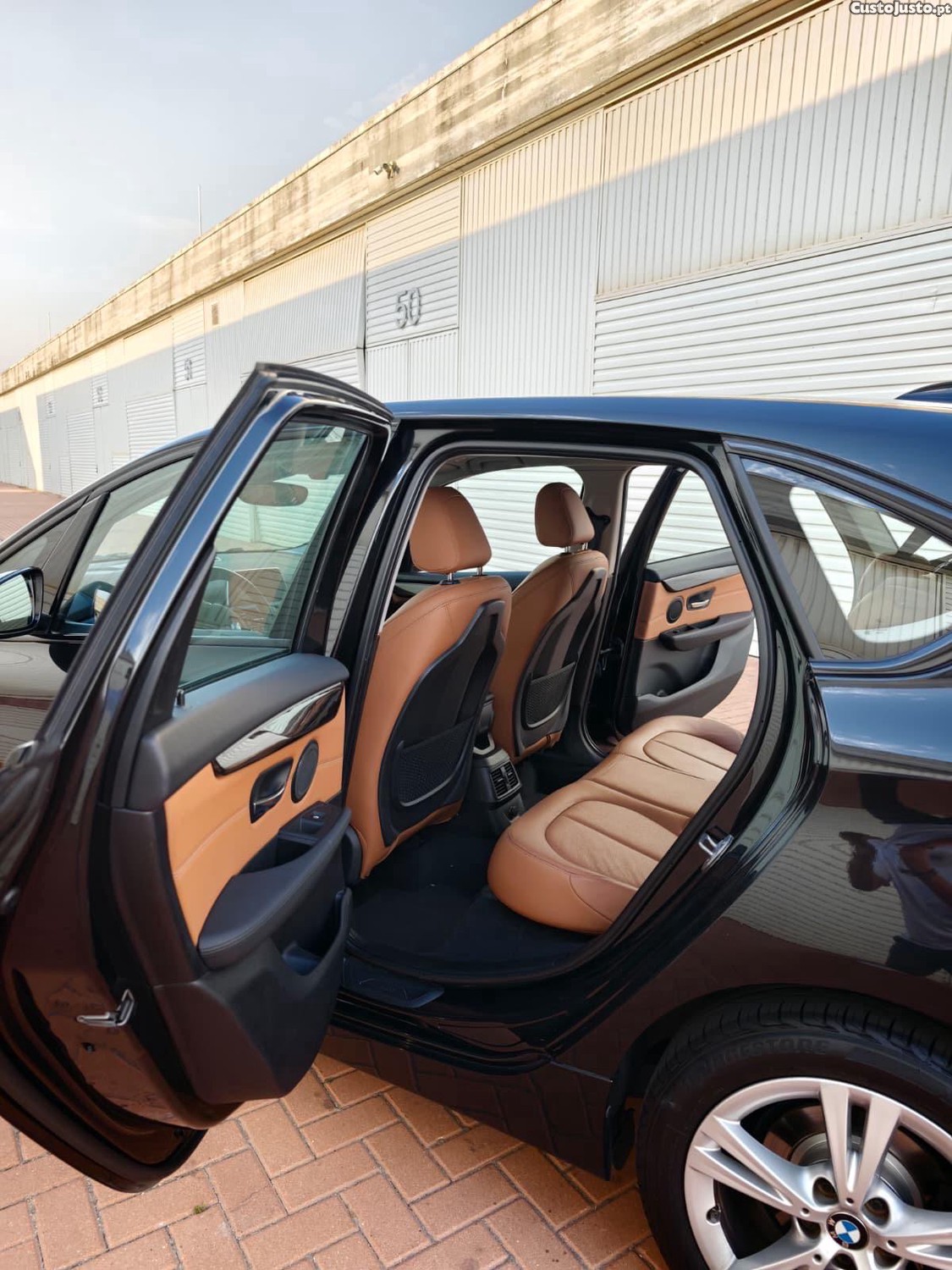 BMW 218 Active Tourer Luxury — fotografia 5