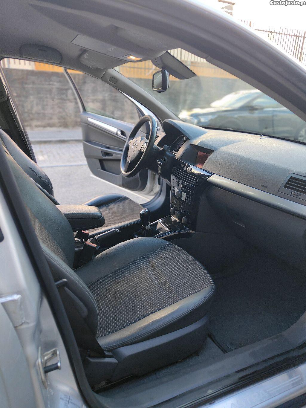 Opel Astra 1.7 motor ISUZU — fotografia 2