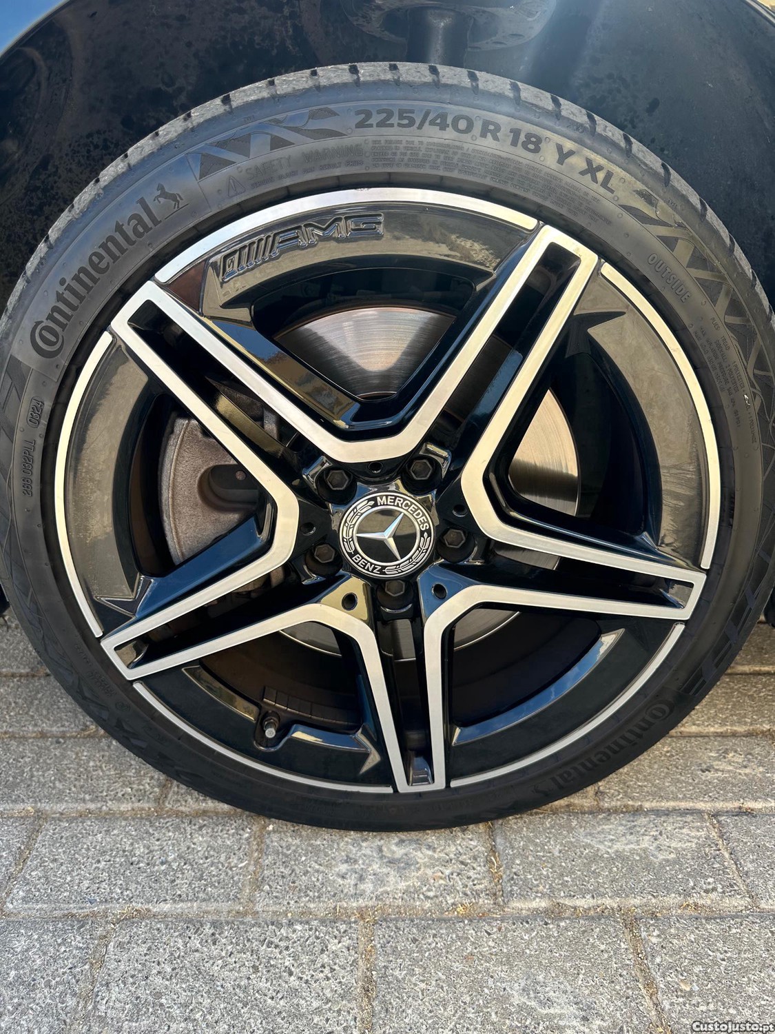 Mercedes-Benz A 250 A250e Limousine AMG Line Plug-in Hybrid — fotografia 5