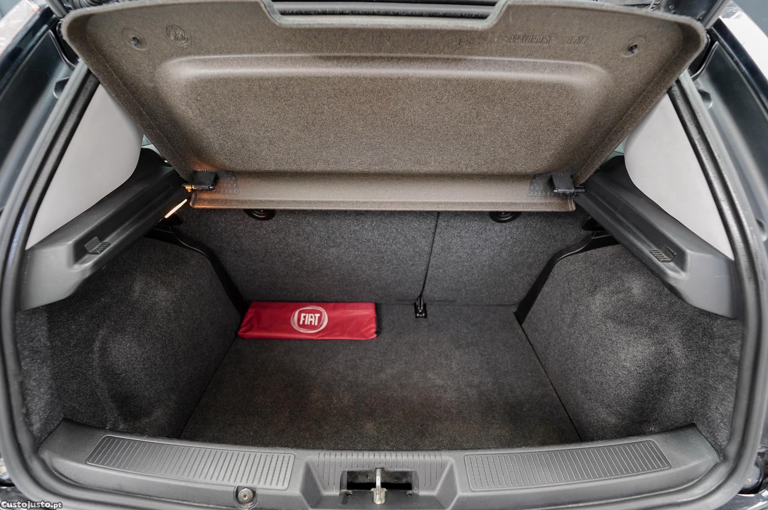 Fiat Punto 1.3 M-Jet Lounge S&S — fotografia 3