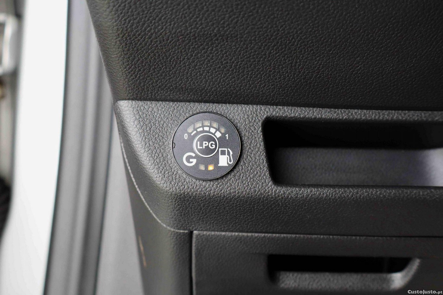 Renault Clio 1.0 TCe Evolution Bi-Fuel — fotografia 19