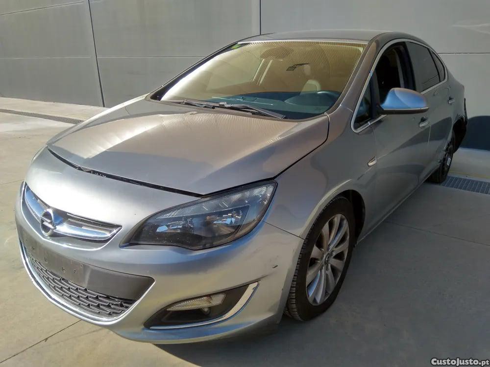 Opel Astra 1.7 CDTI (68) (81 kW / 110 cv) [09.2009 - 10.2015] — photo 2