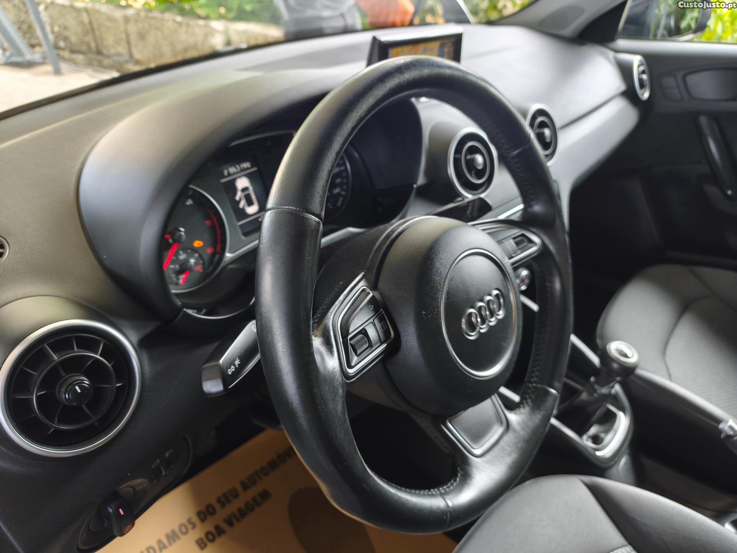 Audi A1 Sportback 1.4 TDI — fotografia 12