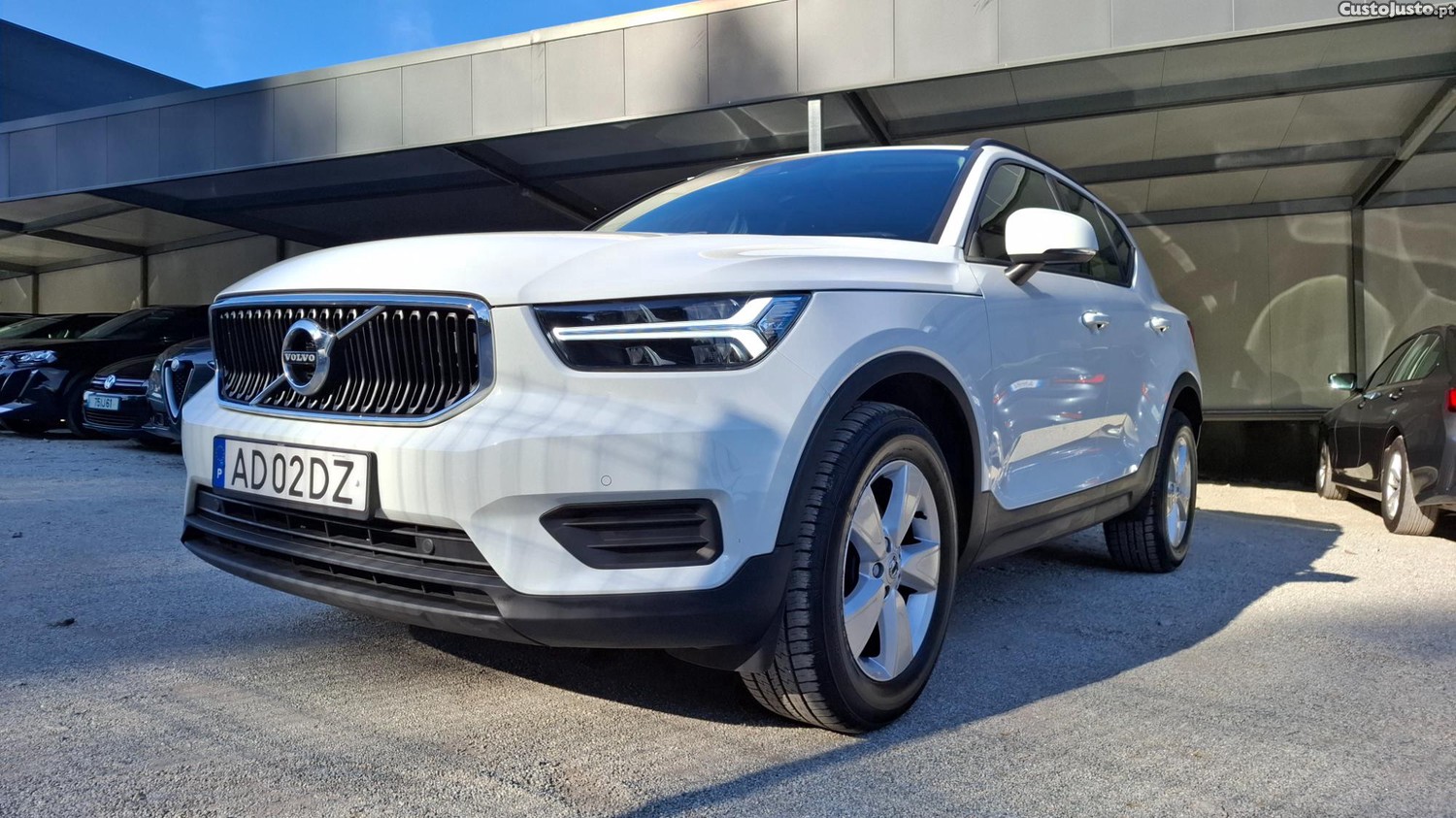 Volvo XC 40 2.0 D3 Momentum Plus — fotografia 12