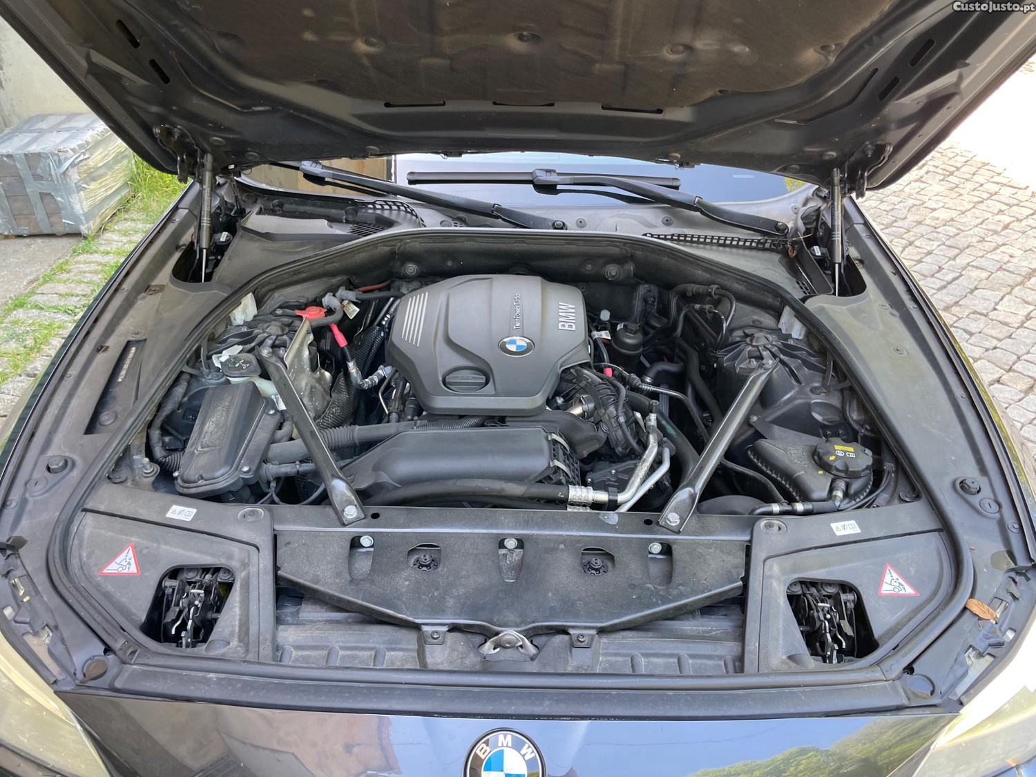 BMW 520 Touring Auto Luxury — fotografia 4