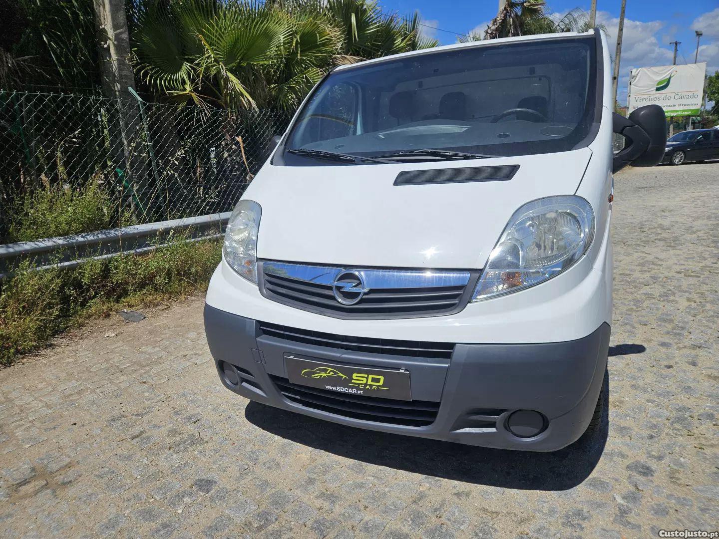 Opel Vivaro 2.0 cdti l2h1 2.9t — fotografia 9