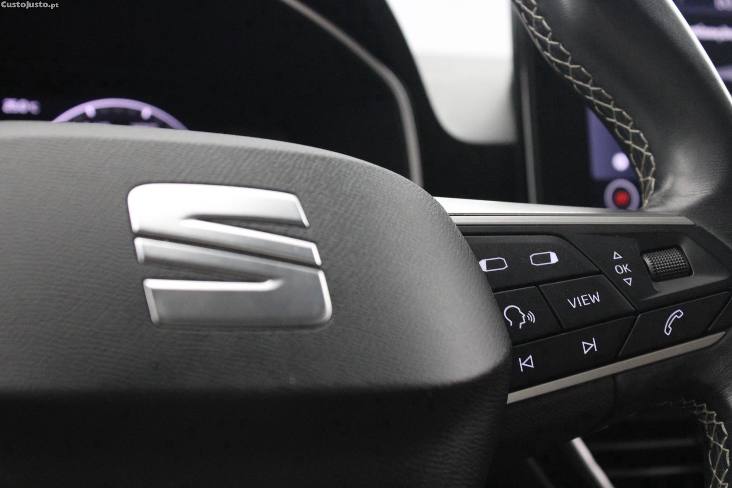 SEAT Leon 2.0TDI — fotografia 23