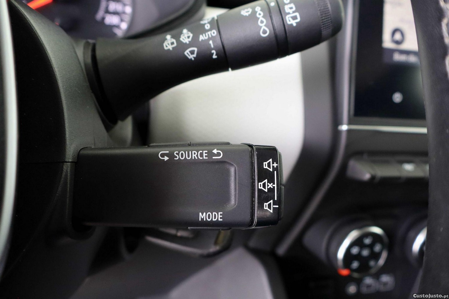Renault Clio 1.0 TCe Evolution Bi-Fuel — fotografia 7