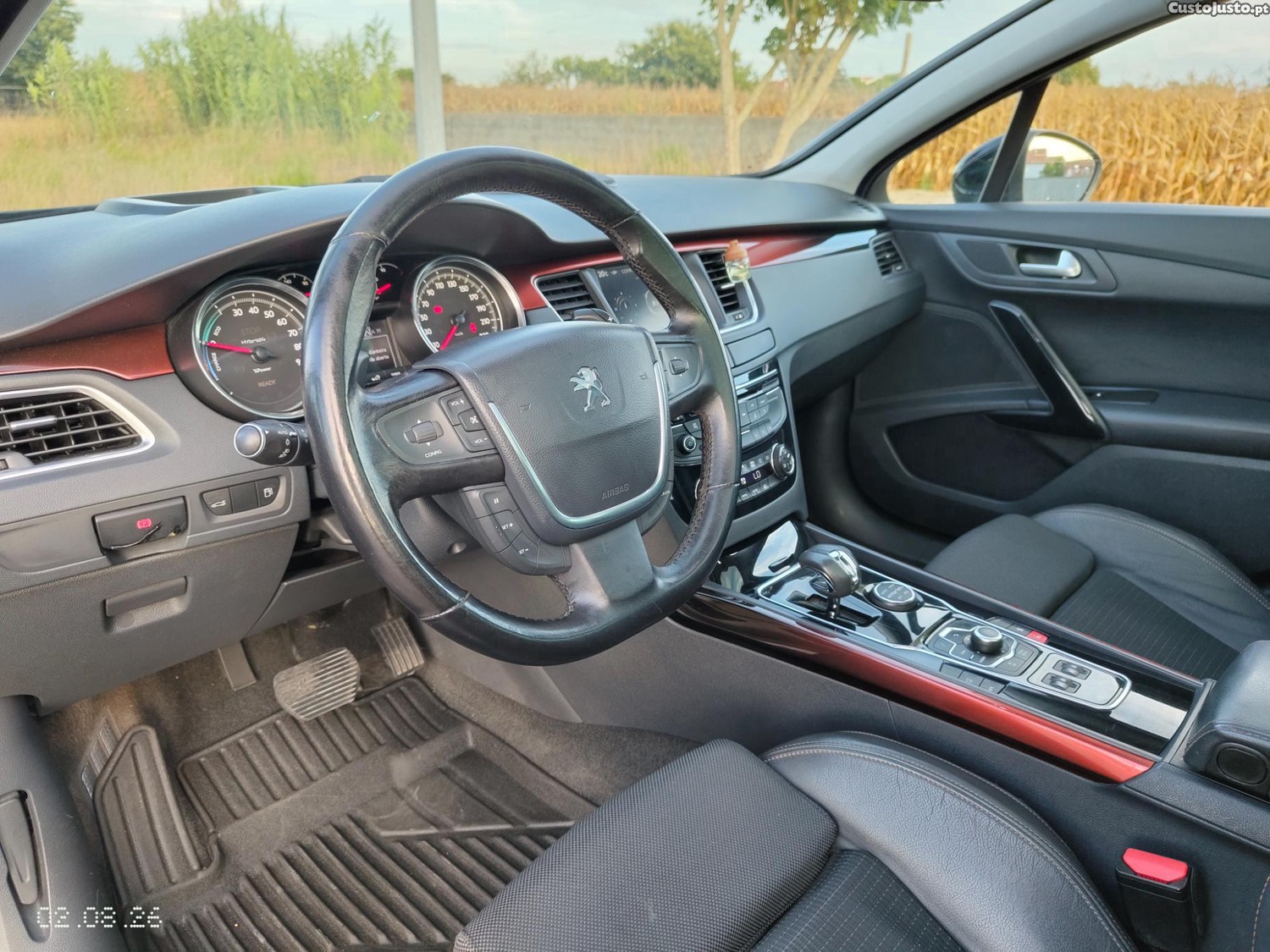 Peugeot 508 RXH 2.0 HDi Hybrid4 2-Tronic — fotografia 6