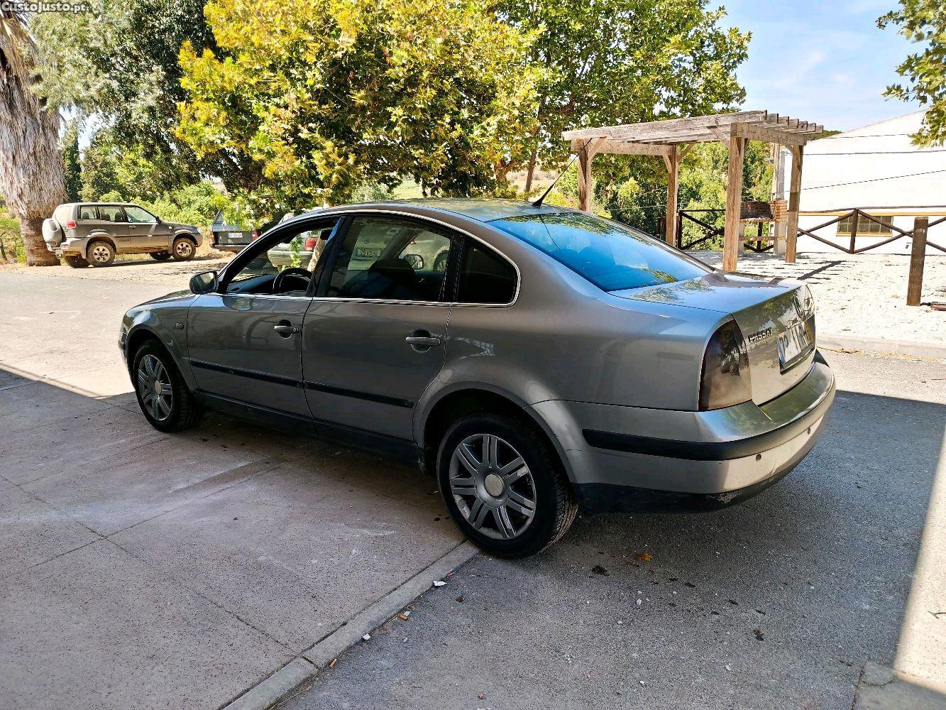 Volkswagen Passat 1.9 TDI 130 cv aceito retoma — fotografia 5