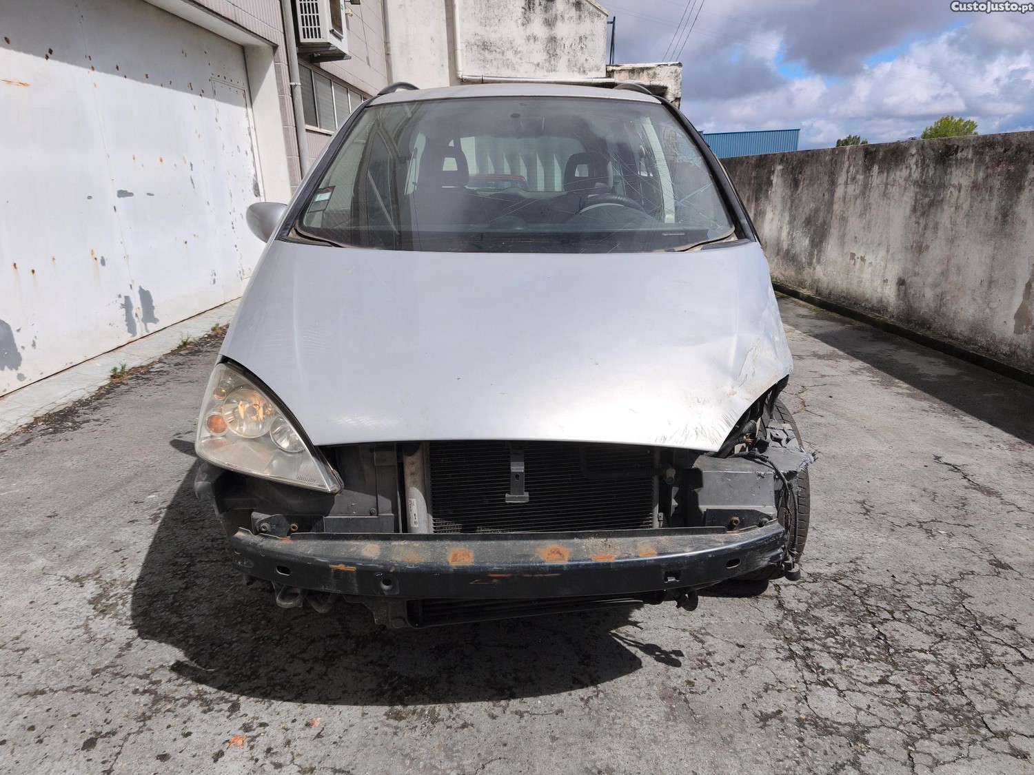 Ford Galaxy 1.9 TDI 115cv 7 Lug — fotografia 4