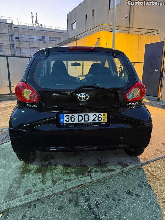 Toyota Aygo 1.0 VVT-i — fotografia 9