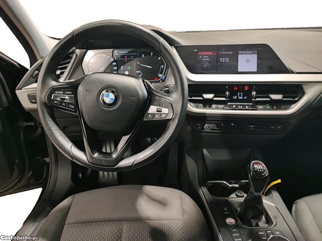 BMW 116 D ADVANTAGE — fotografia 3