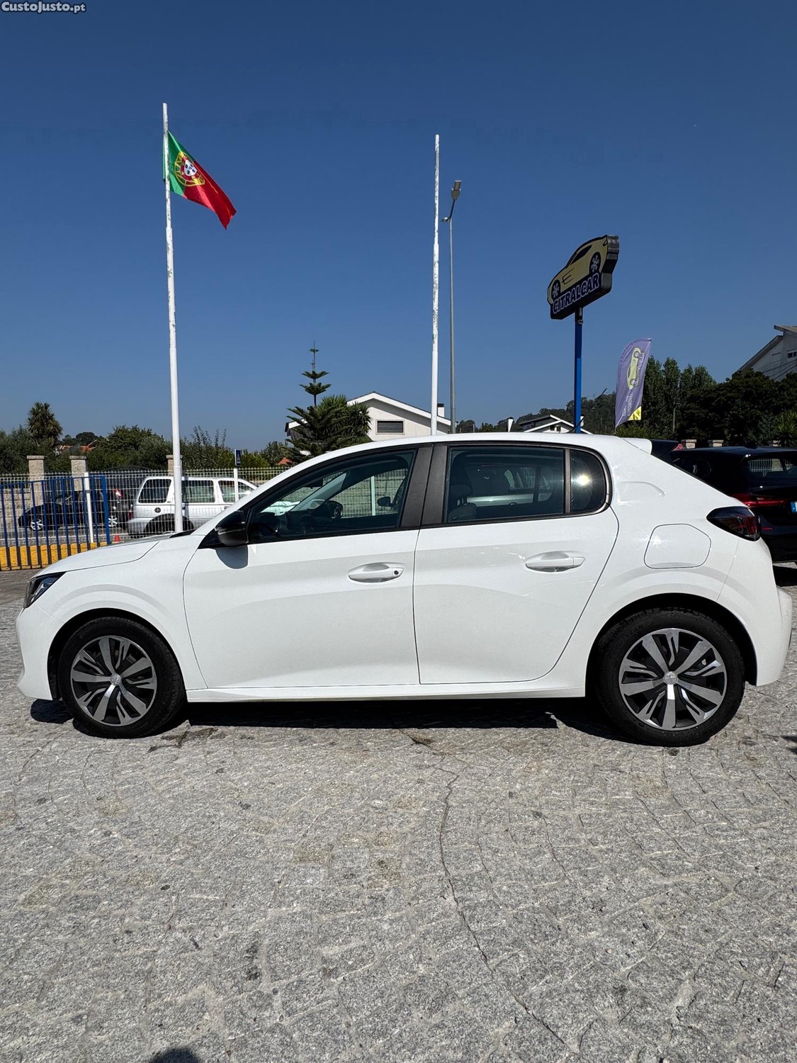 Peugeot 208 1.5 Blue HDI Pack — fotografia 11