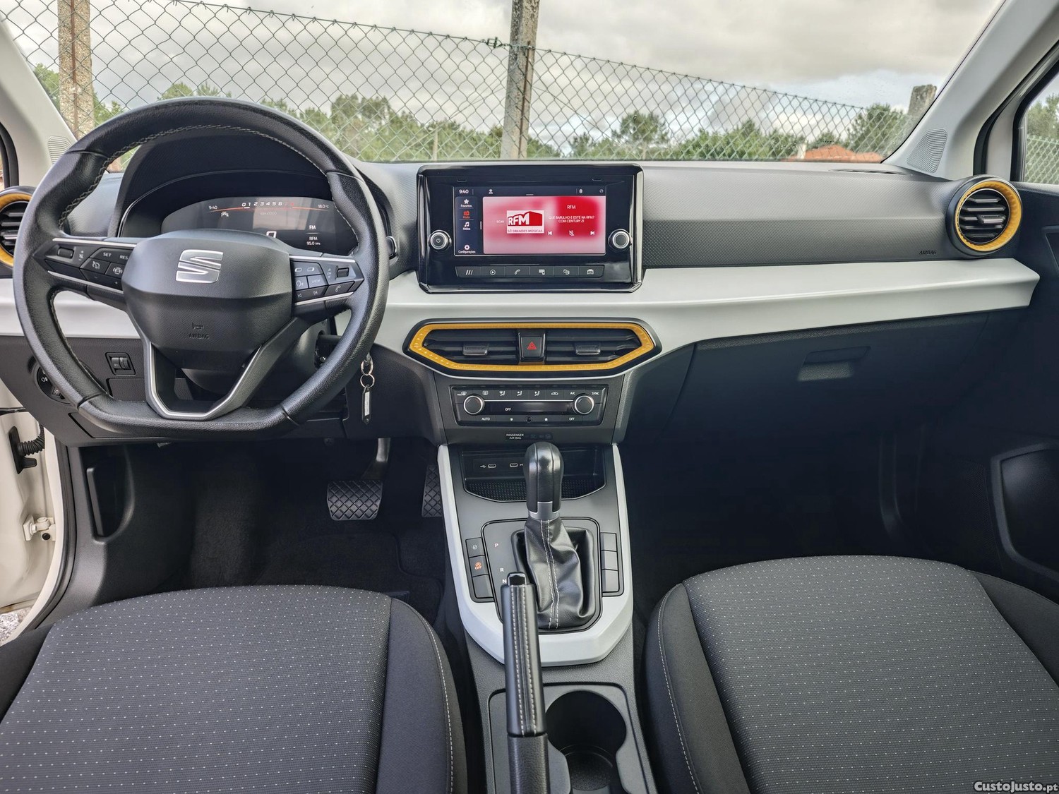 SEAT Arona TSI Style DSG — fotografia 4
