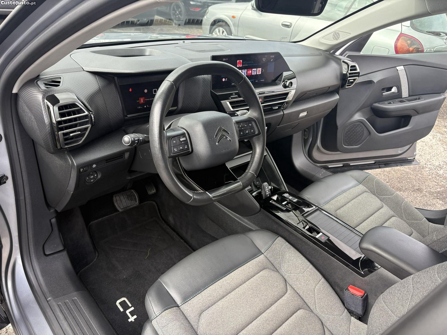 Citroën C4 1.2 PureTech Feel Pack EAT8 — fotografia 15
