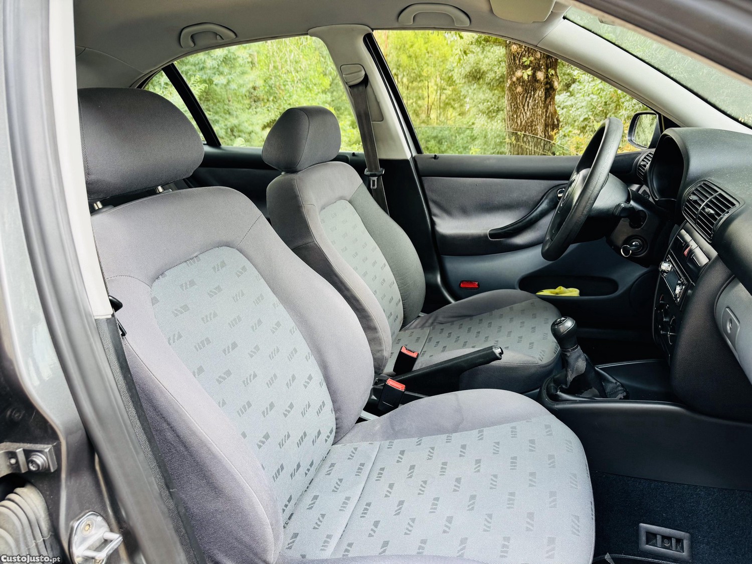 SEAT Leon 1.4 gasolina 169.000km — fotografia 5