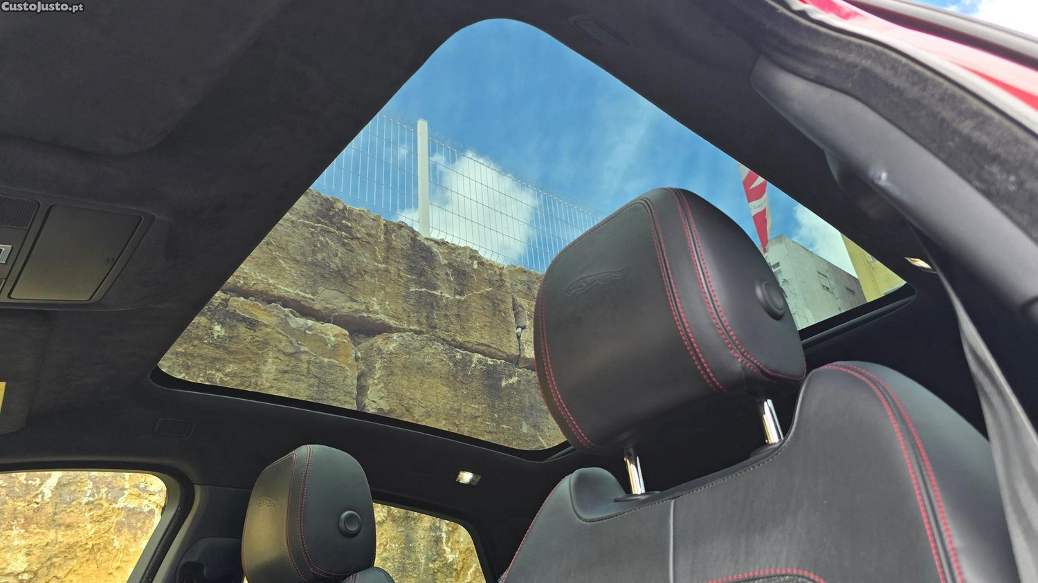 Jaguar E-Pace 2.0 R-Dynamic First Edition AWD Aut. — fotografia 24