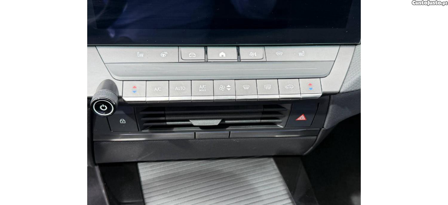 Opel Astra GS 1.2 T 130cv — fotografia 12
