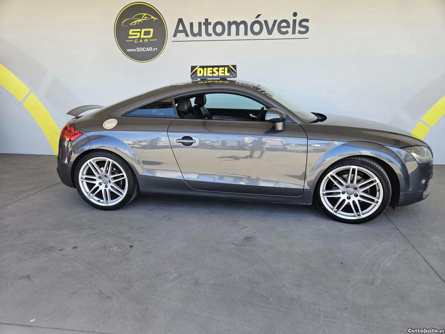Audi TT 2.0 tdi quattro s-line — fotografia 4