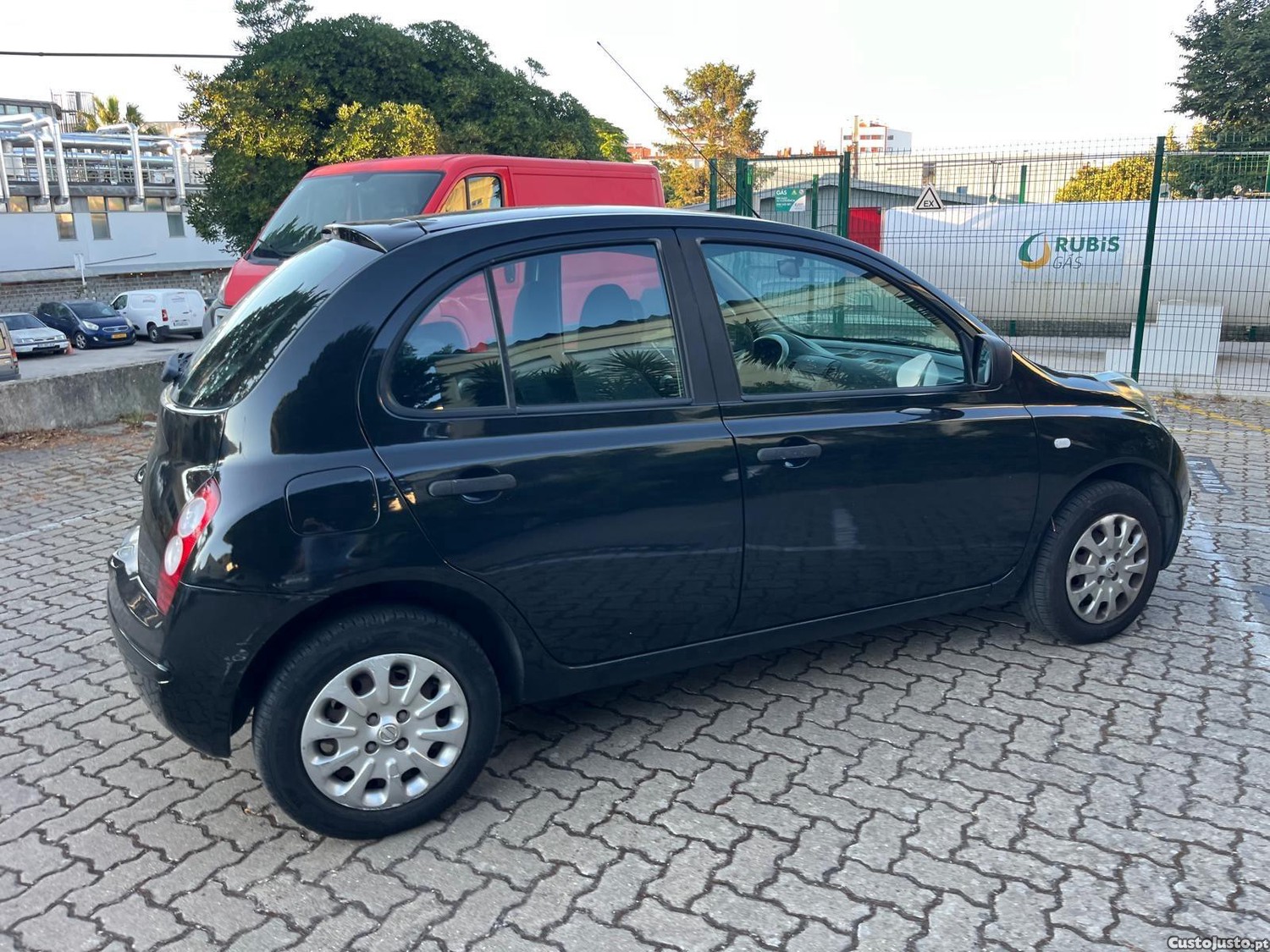 Nissan Micra Confort — fotografia 6