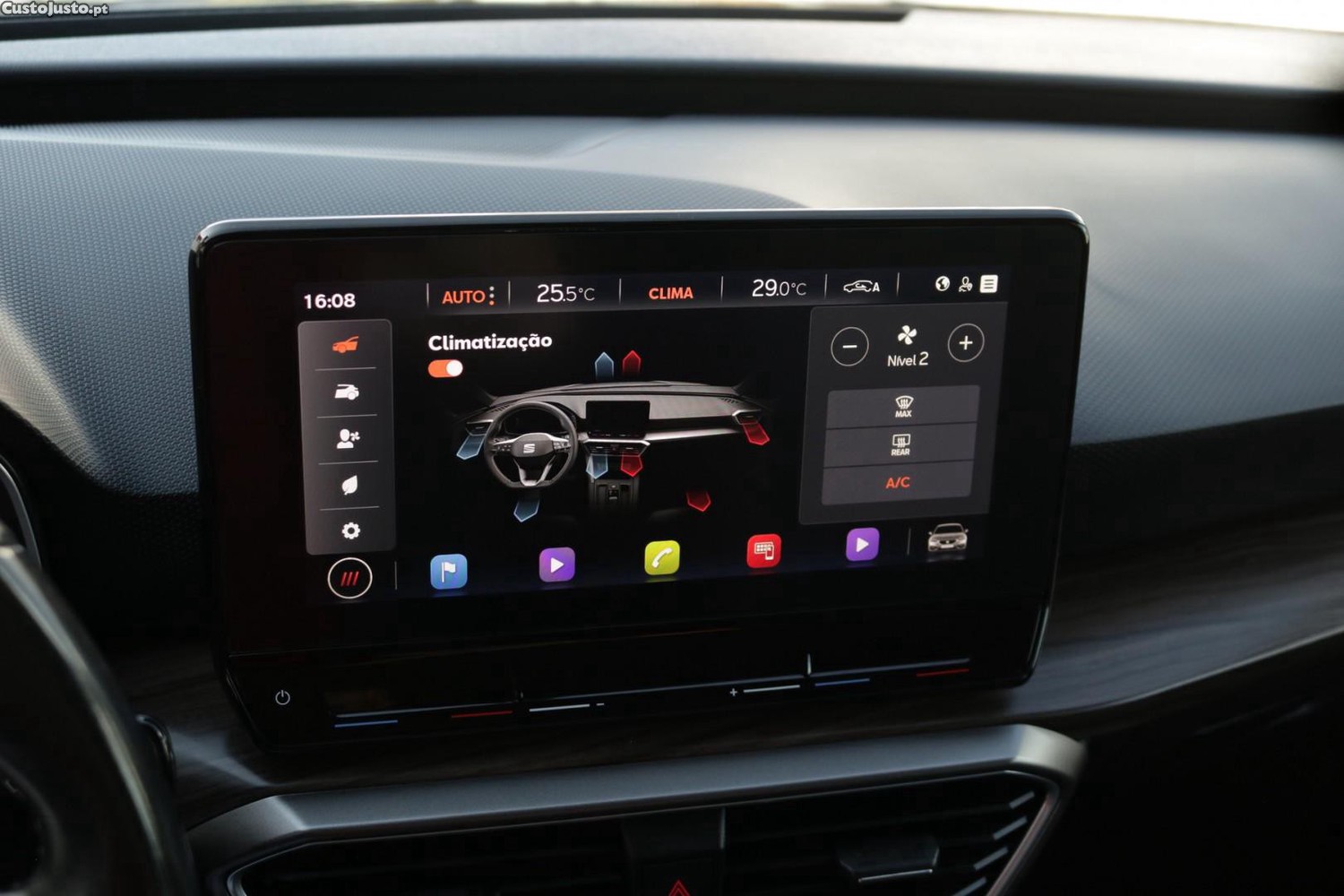 SEAT Leon 1.4 e-Hybrid Xcellence DSG 204cv — fotografia 10