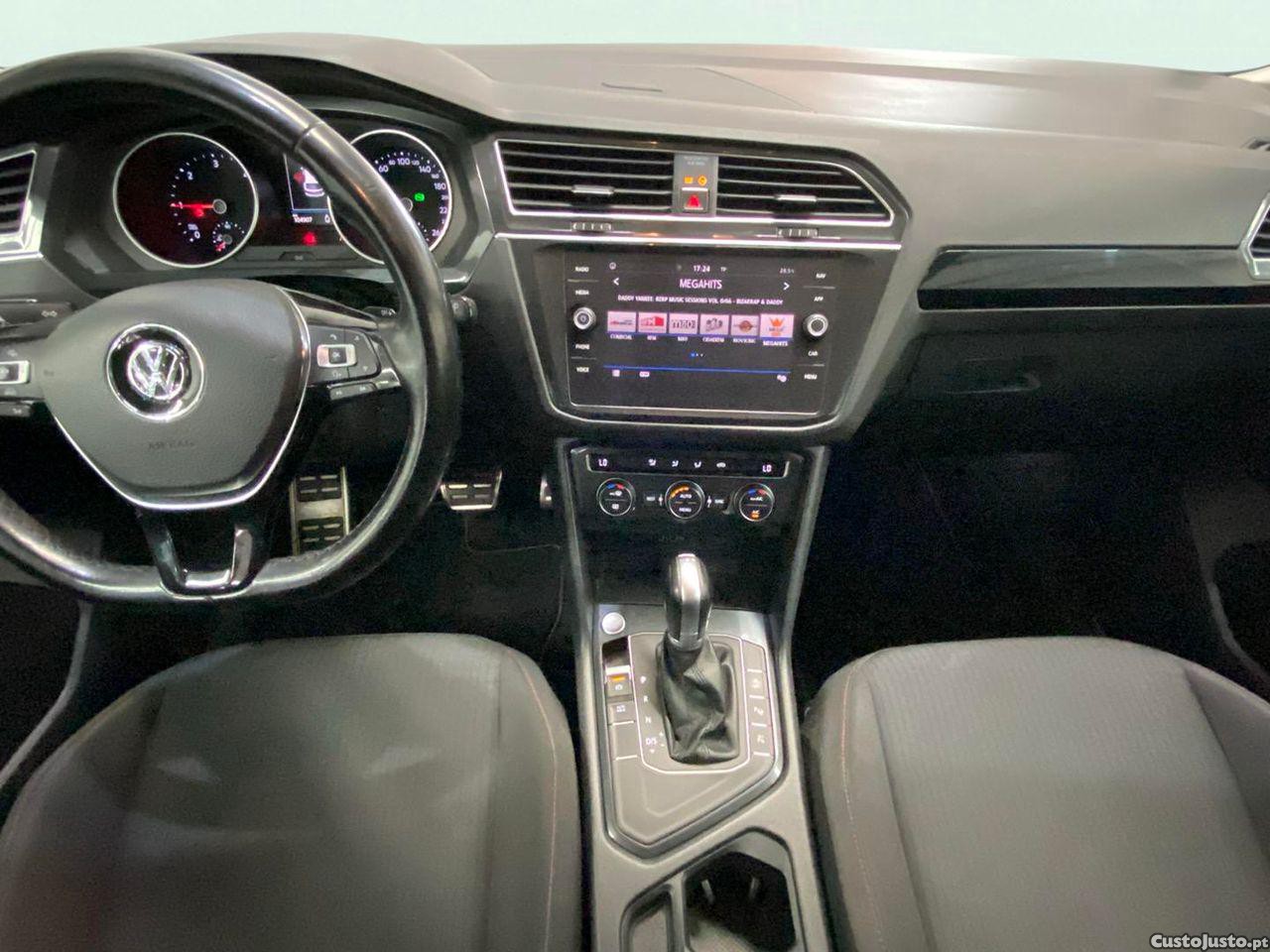 Volkswagen Tiguan 2.0 TDI SCR (BlueMotion ) Sound — fotografia 17