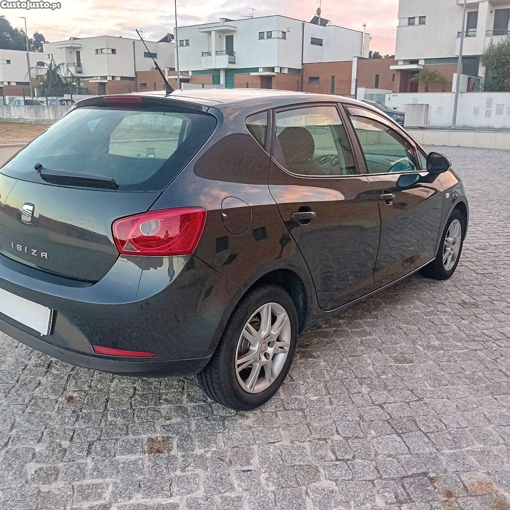 SEAT Ibiza 1.2 Style gasolina — fotografia 6