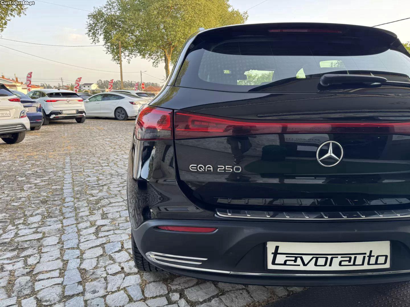 Mercedes-Benz EQA 250 progressive — fotografia 3